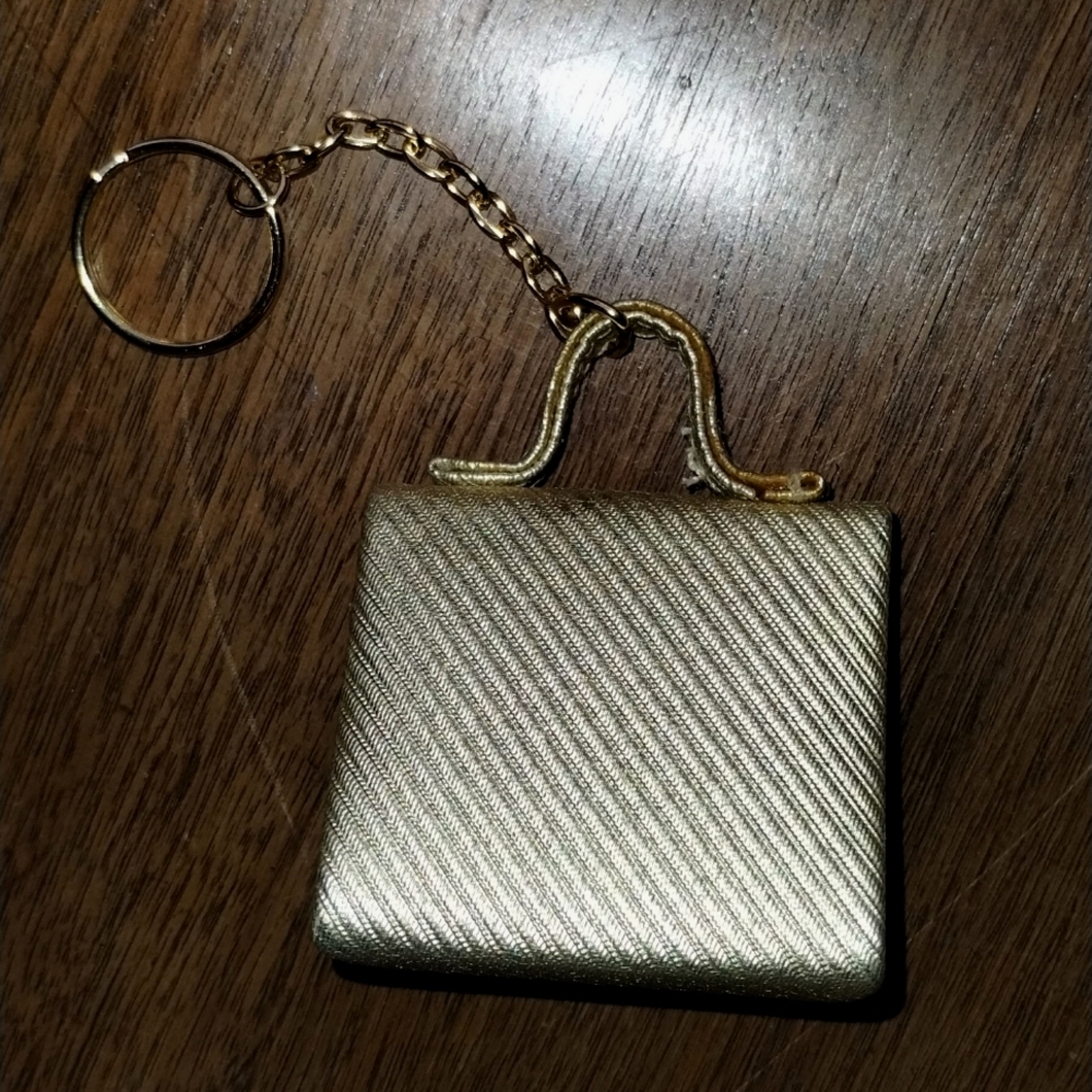 Mini Purse Keychain - Picture 2 of 6